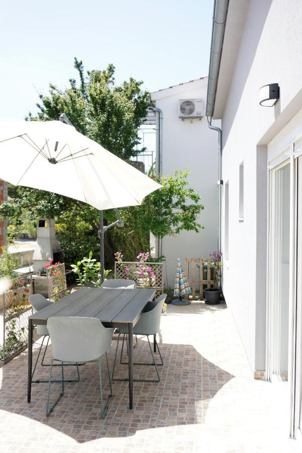 Villa Just4Us Srima Exterior foto